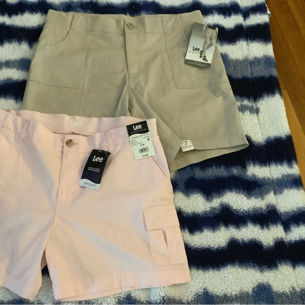 Lee mid rise cotton 98%spandex2%  shorts bundleNWT